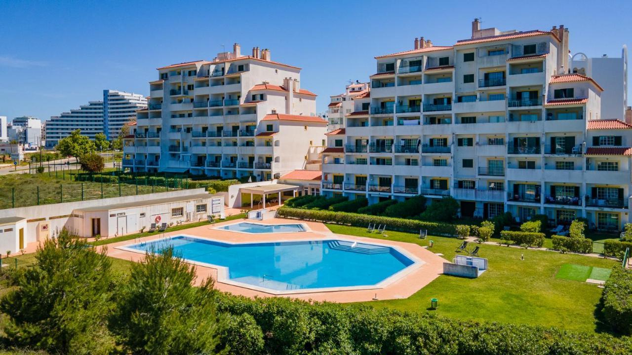 2Bdr Duplex W Ac & Pool In Portimao By Lovelystay 外观 照片